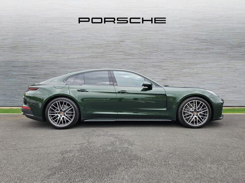 More views of Porsche Panamera
