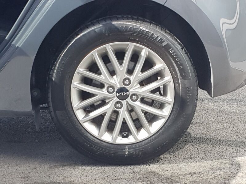 More views of Kia Rio