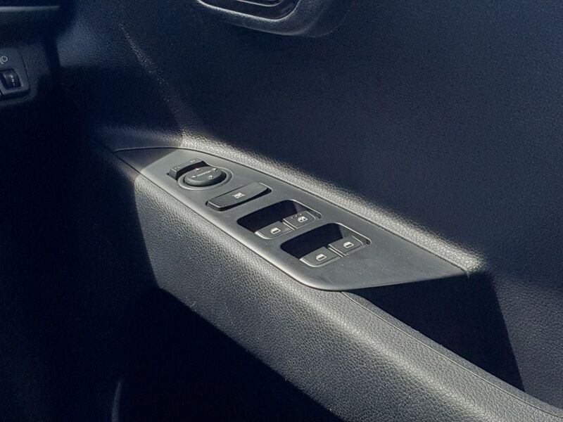 More views of Kia Rio
