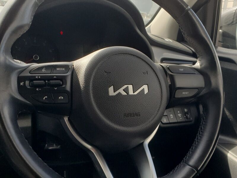 More views of Kia Rio