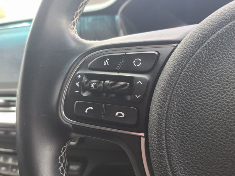 More views of Kia e-Niro