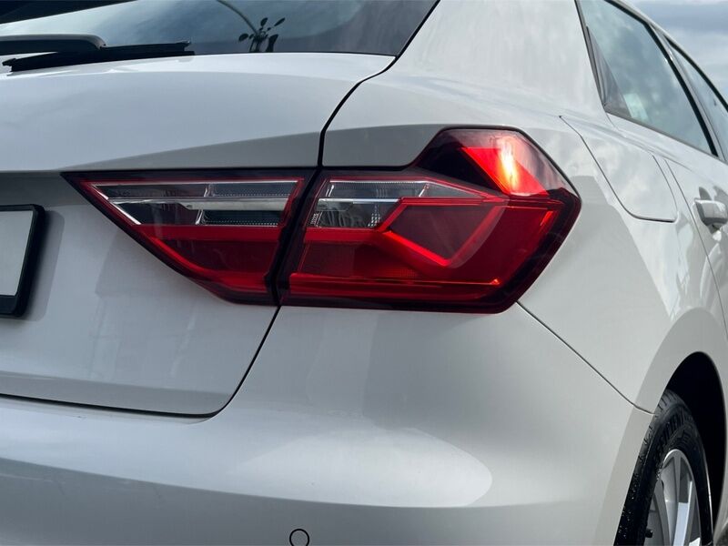More views of Audi A1