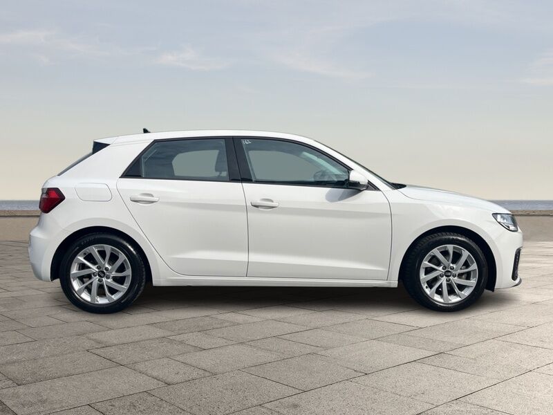 More views of Audi A1