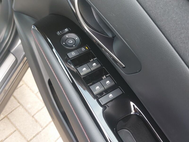More views of Hyundai Tucson
