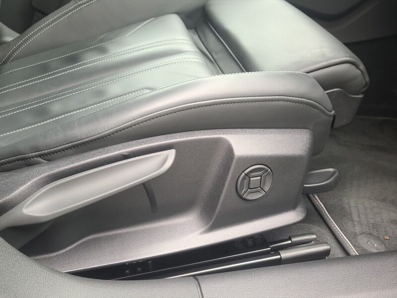 More views of Audi A6