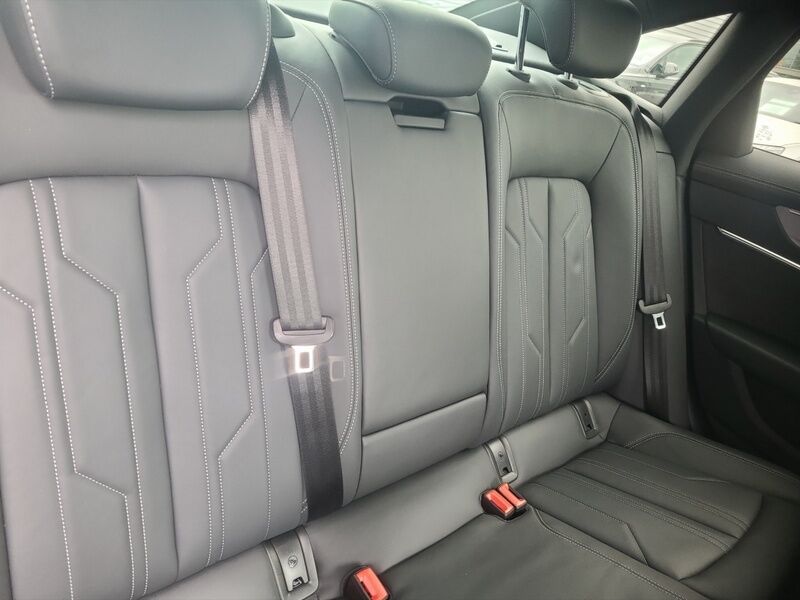 More views of Audi A6
