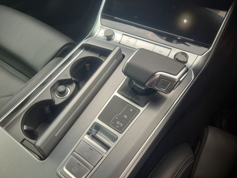 More views of Audi A6