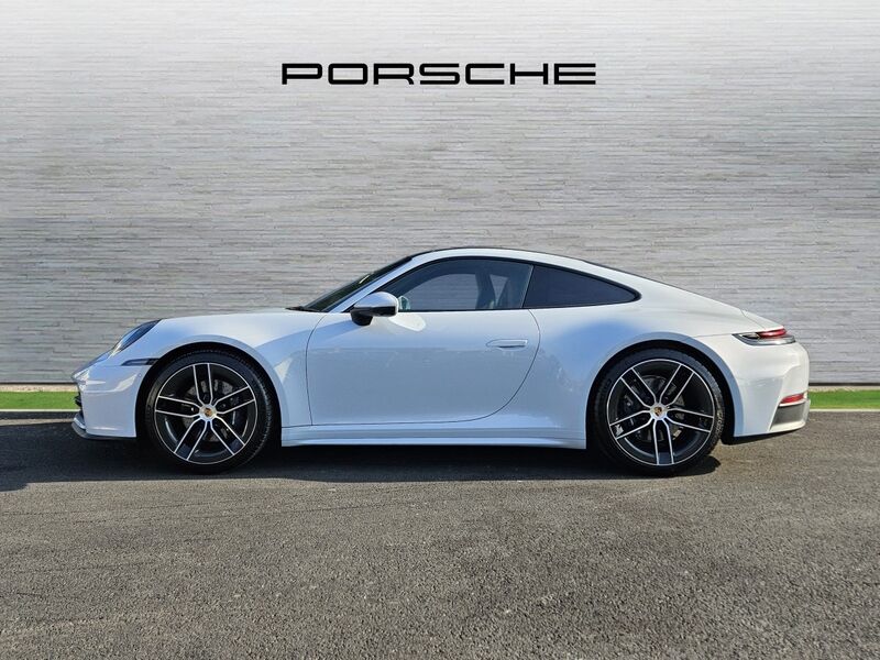 More views of Porsche 911