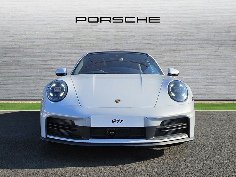 More views of Porsche 911