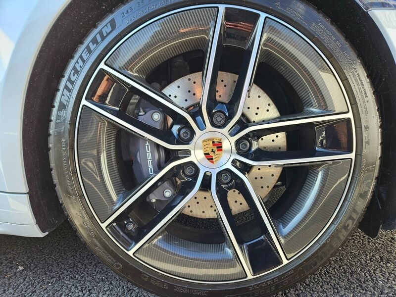 More views of Porsche 911