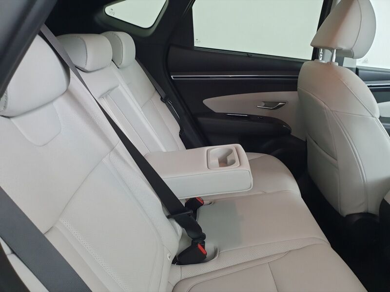 More views of Hyundai Tucson