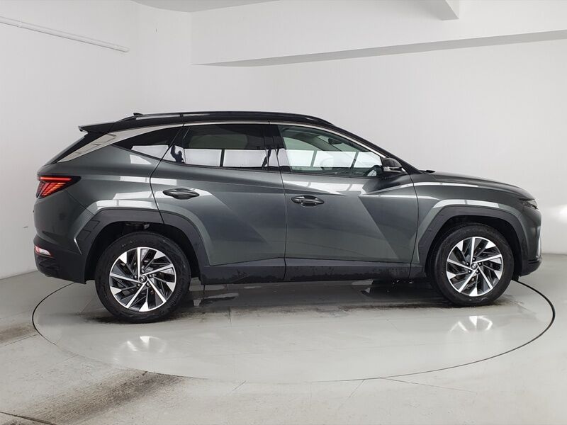 More views of Hyundai Tucson