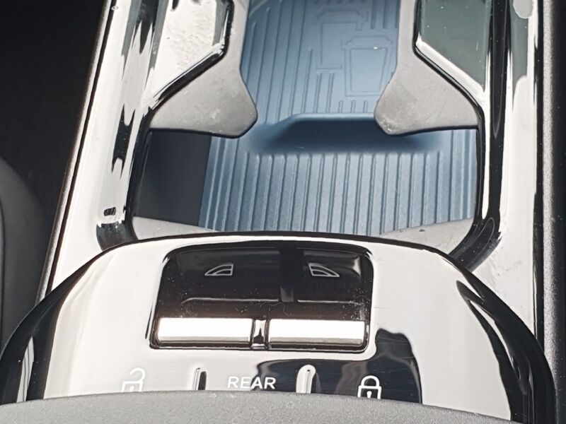 More views of Volvo EX30