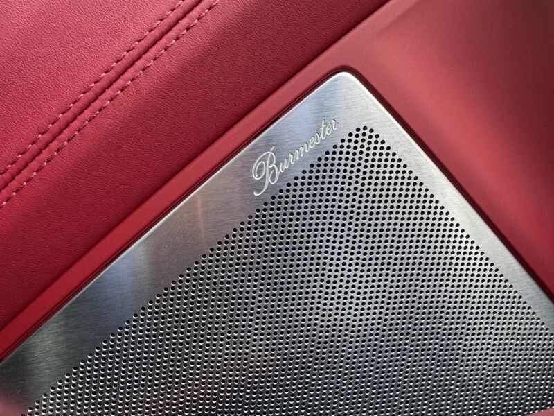 More views of Porsche 911