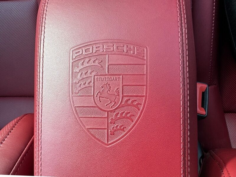 More views of Porsche 911