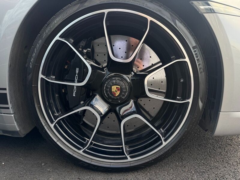 More views of Porsche 911