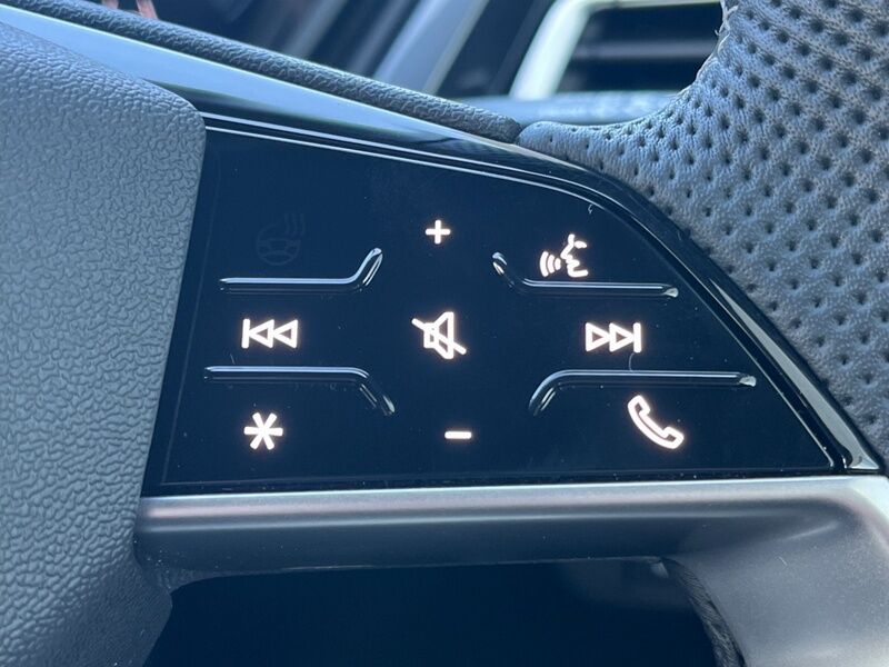 More views of Audi Q4 e-tron