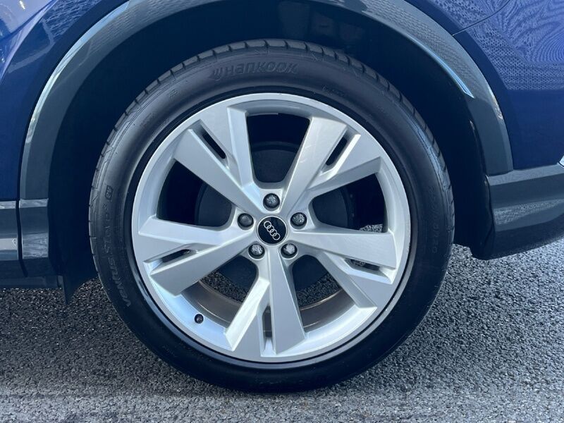 More views of Audi Q4 e-tron