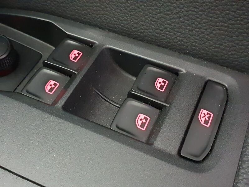 More views of SEAT Arona