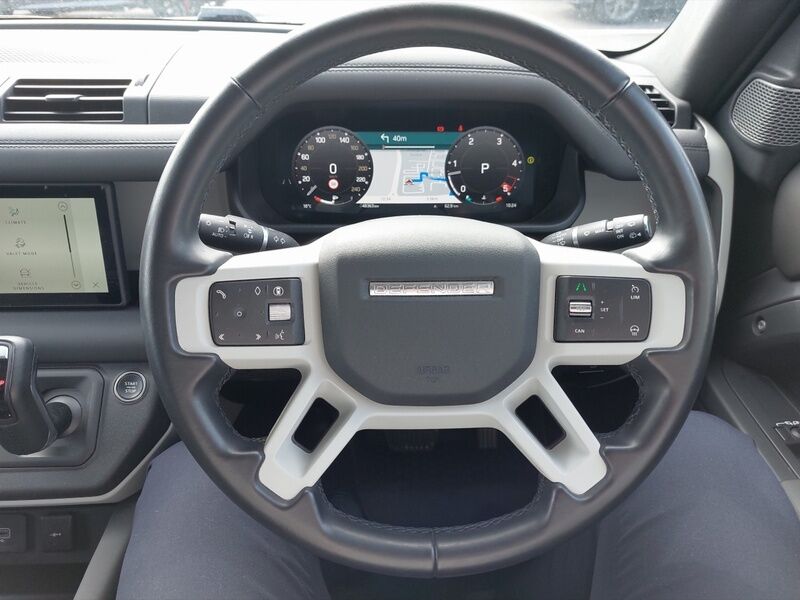 More views of Land Rover Defender