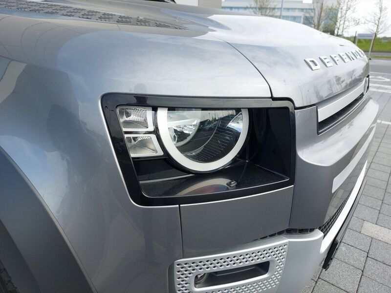More views of Land Rover Defender