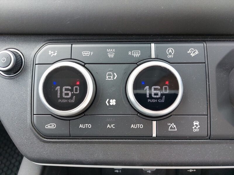 More views of Land Rover Defender