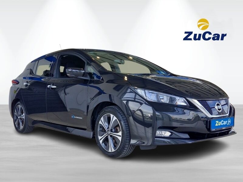 More views of Nissan Leaf