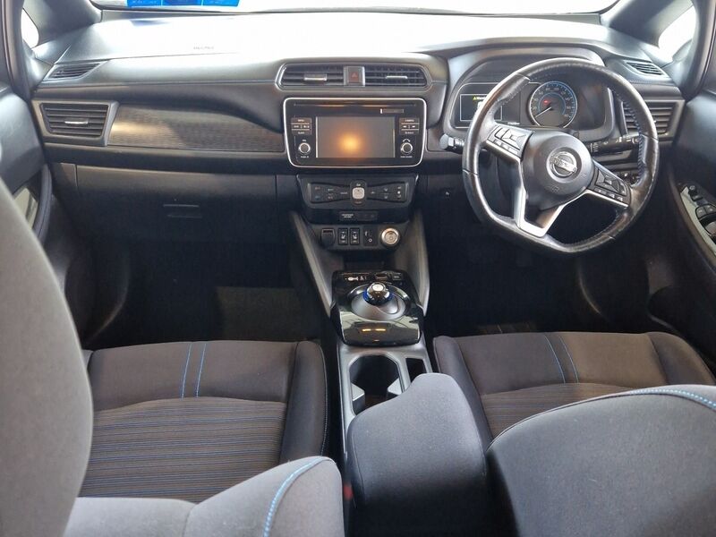 More views of Nissan Leaf