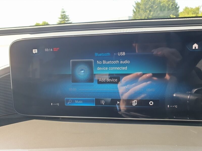 More views of Mercedes-Benz EQC