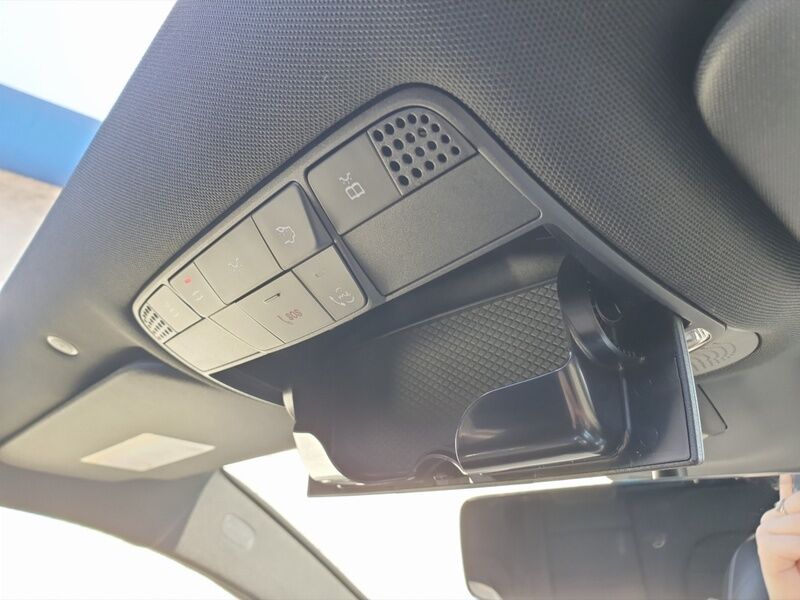 More views of Mercedes-Benz EQC