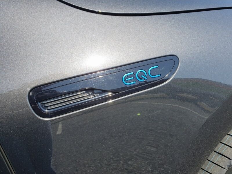 More views of Mercedes-Benz EQC
