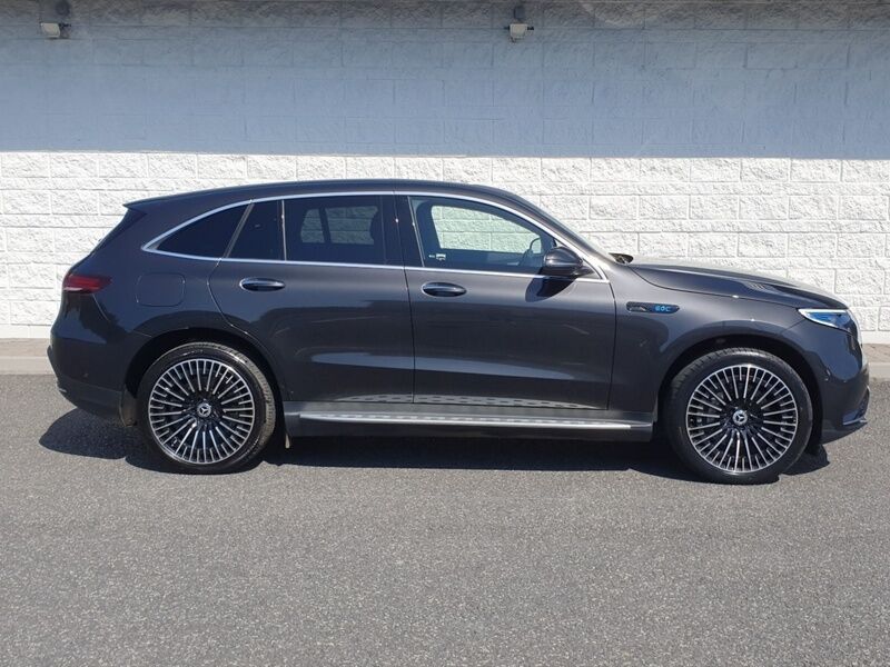 More views of Mercedes-Benz EQC