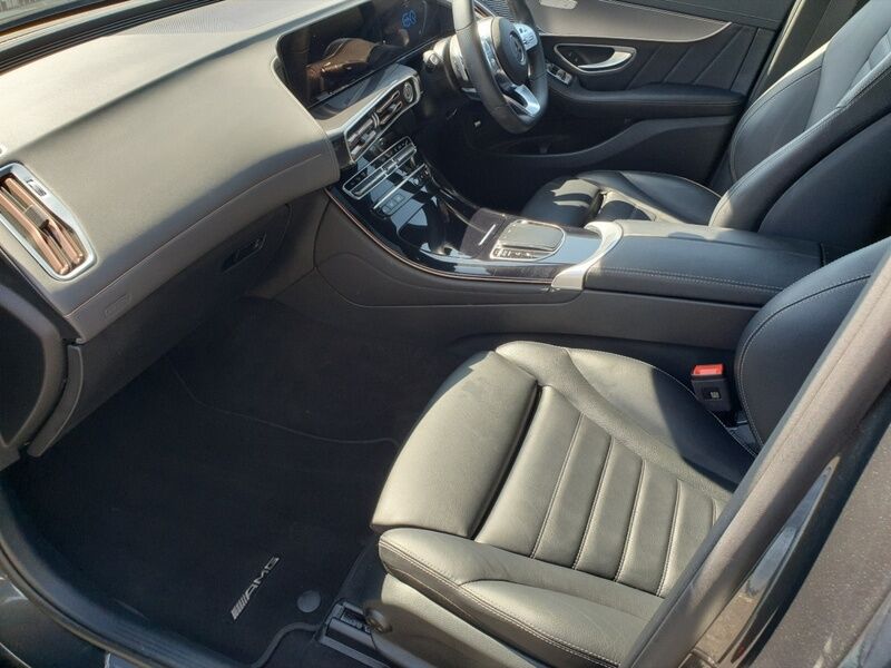 More views of Mercedes-Benz EQC