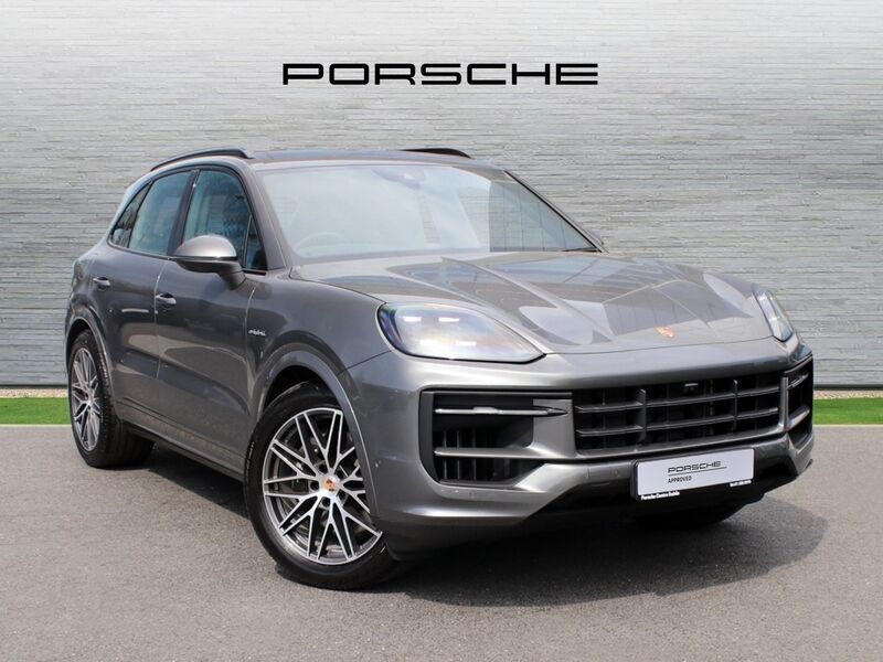 More views of Porsche Cayenne