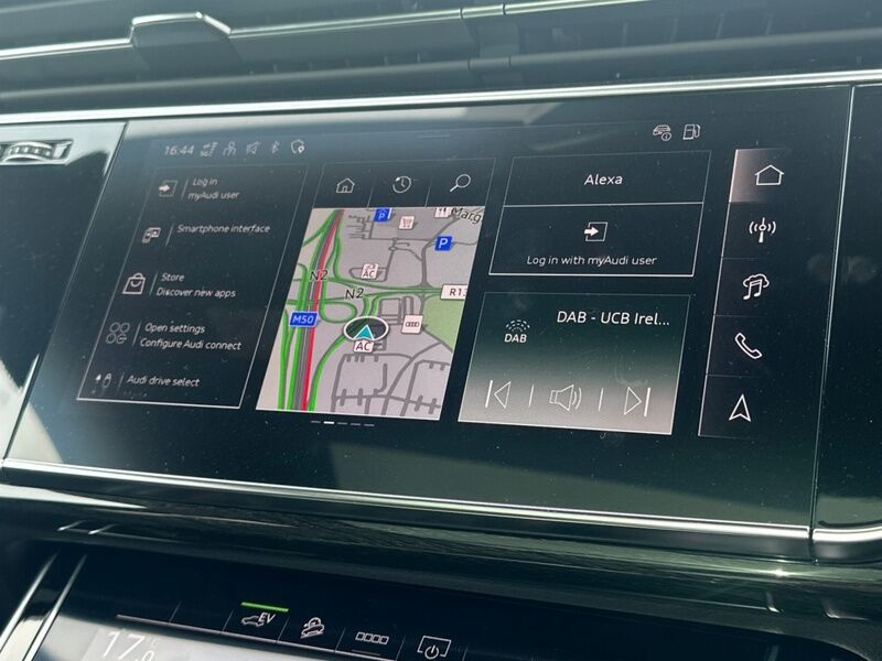 More views of Audi Q7
