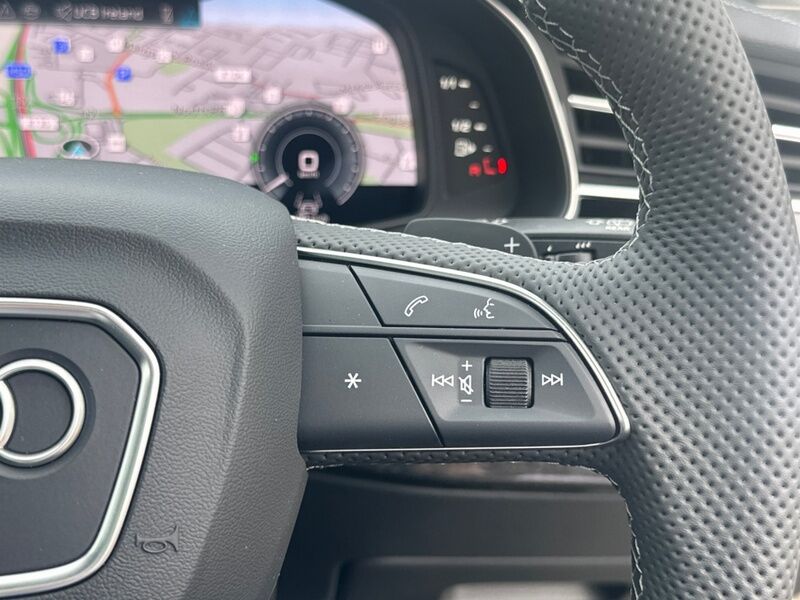 More views of Audi Q7