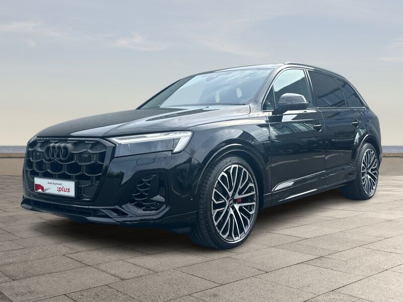 More views of Audi Q7