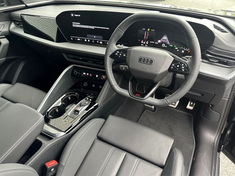 More views of Audi Q5