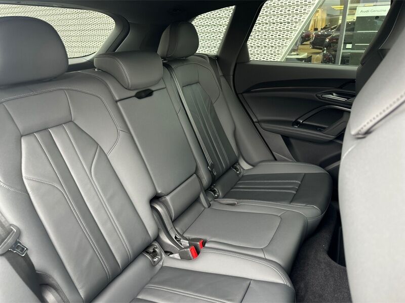 More views of Audi Q5