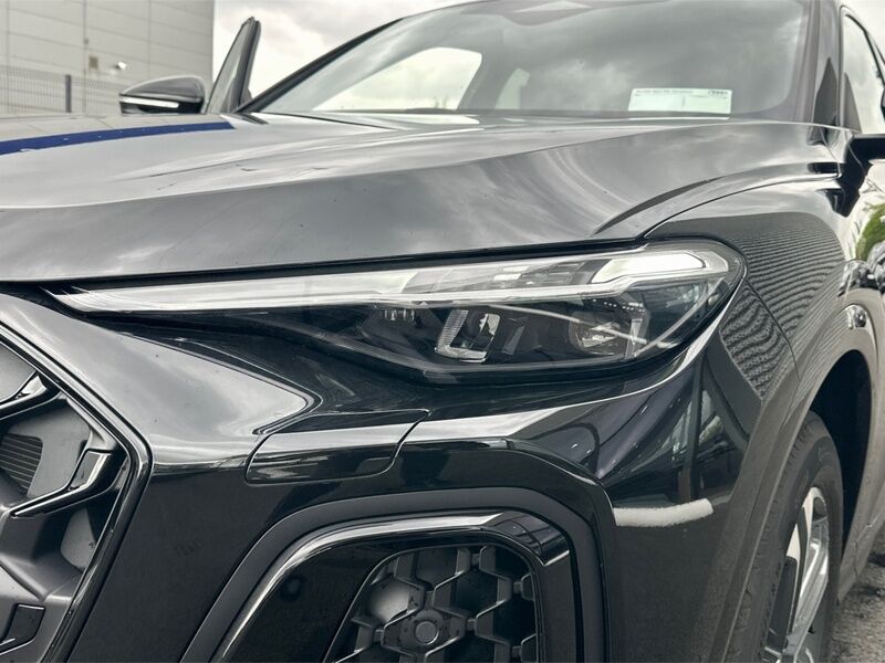 More views of Audi Q5