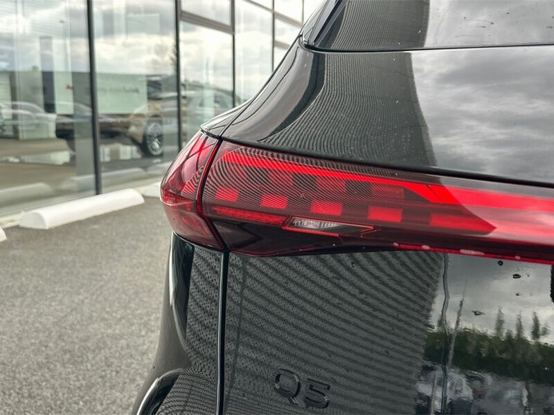 More views of Audi Q5