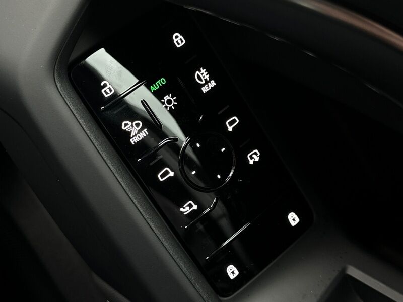More views of Audi Q5