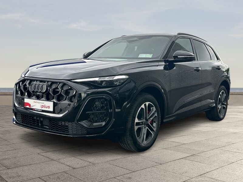 More views of Audi Q5