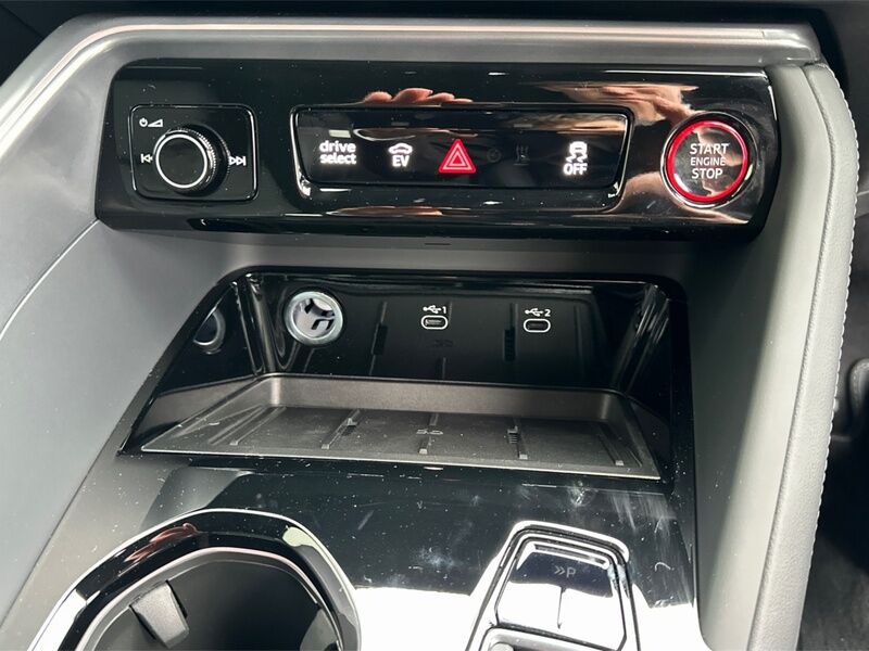 More views of Audi Q5