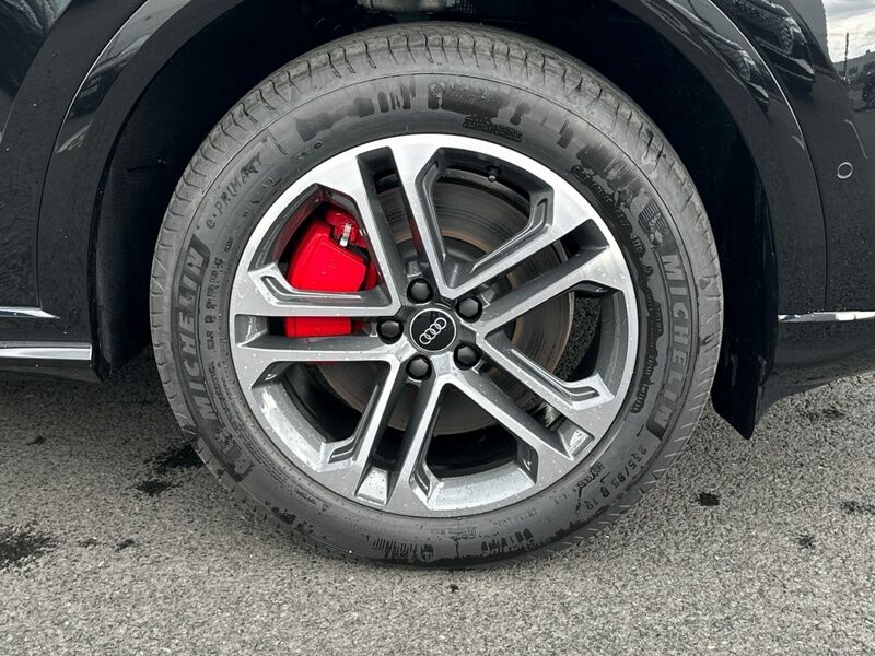More views of Audi Q5