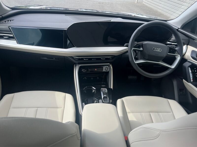 More views of Audi Q5