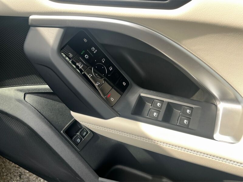 More views of Audi Q5