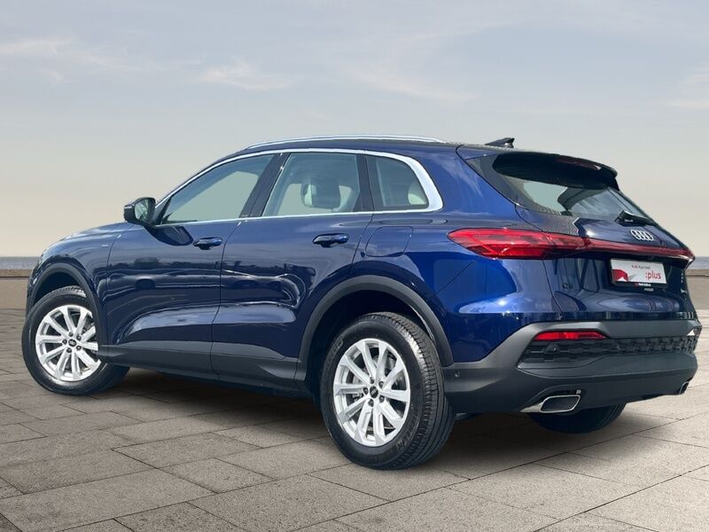More views of Audi Q5