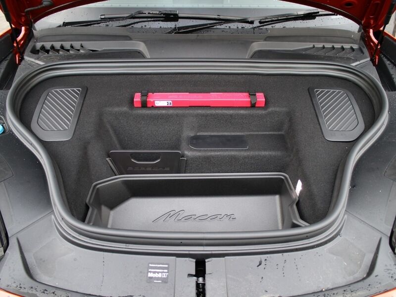 More views of Porsche Macan