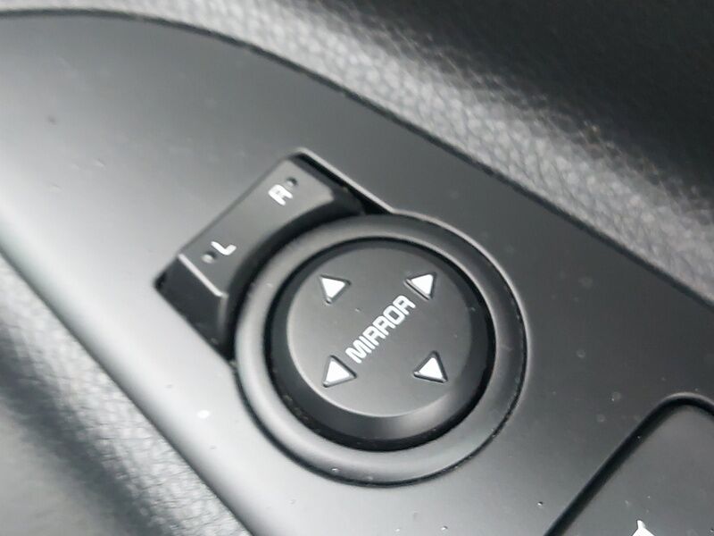 More views of Kia Stonic